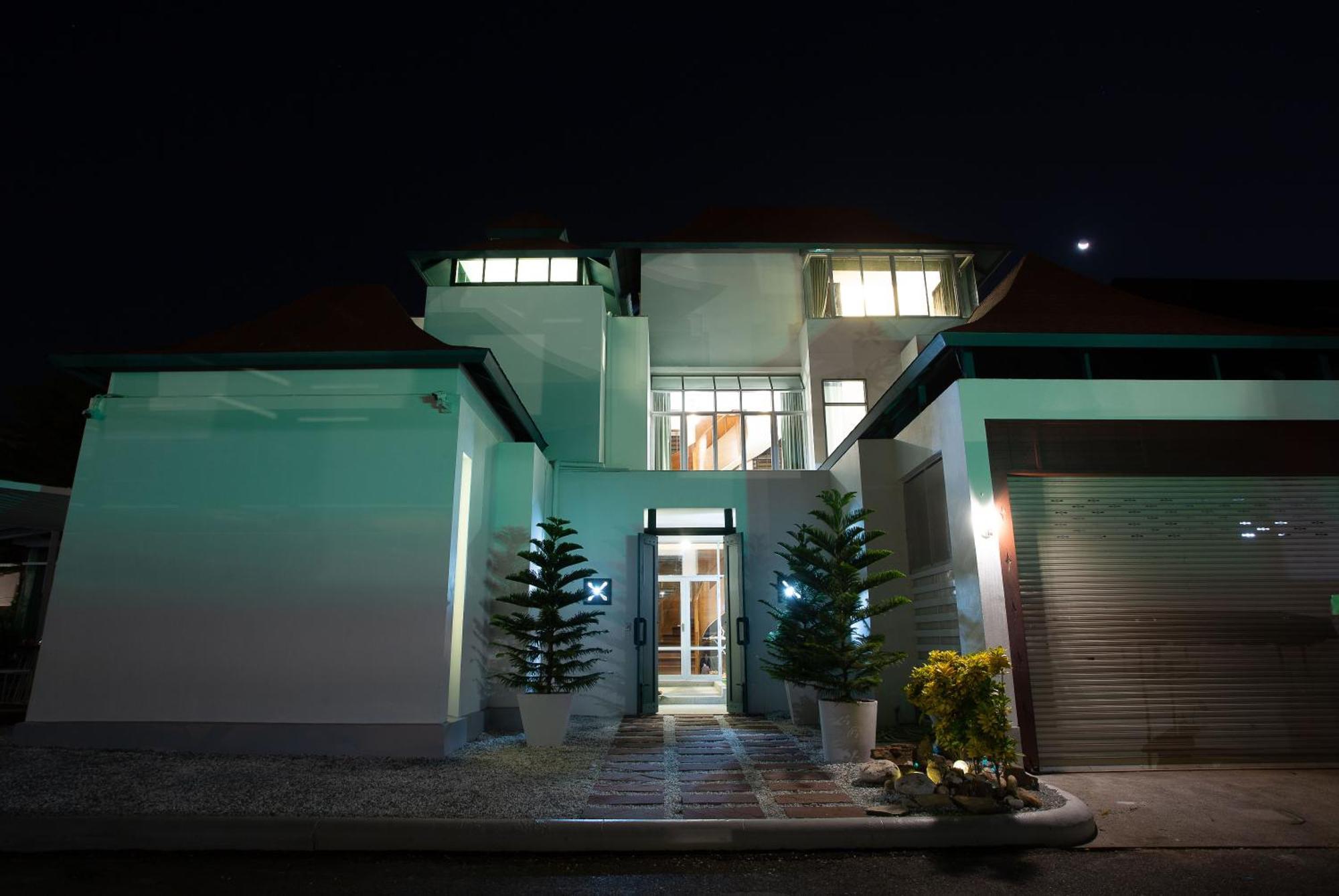 Nagawari Art Maldives Pattaya Villa На Джомтиен Екстериор снимка